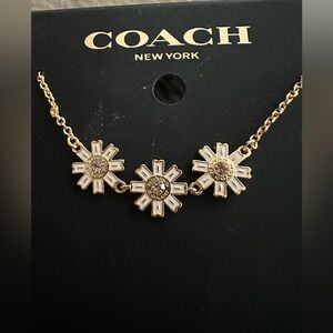 Coach Triple‎ Daisy Necklace NWT